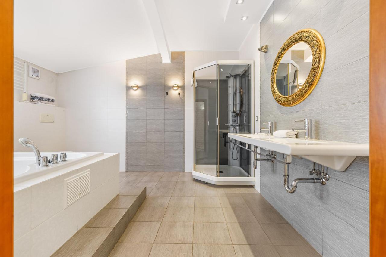 Deribasivska Cozy 4-Room Apartment Oděsa Exteriér fotografie