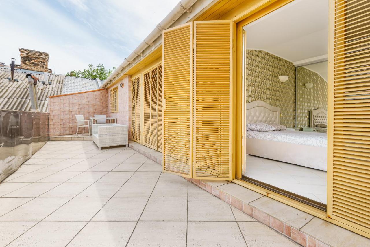 Deribasivska Cozy 4-Room Apartment Oděsa Exteriér fotografie