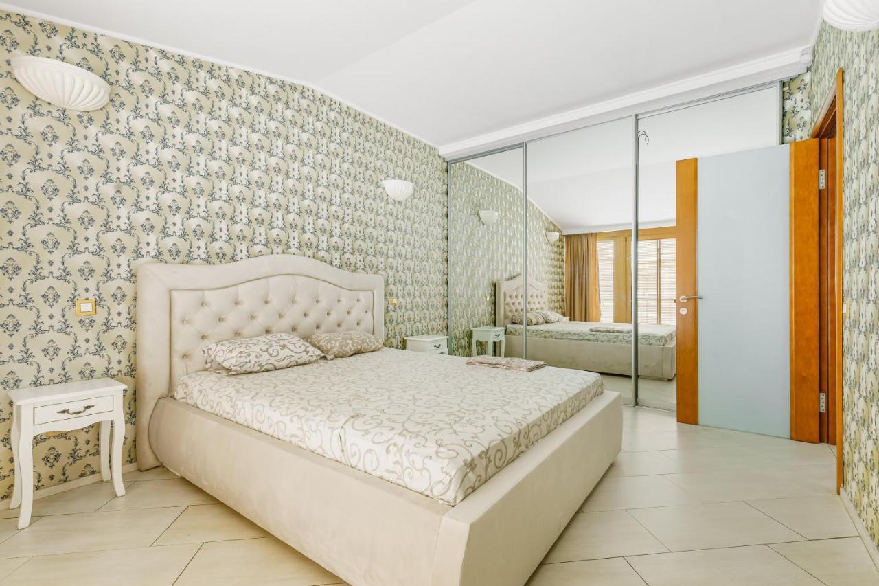 Deribasivska Cozy 4-Room Apartment Oděsa Exteriér fotografie